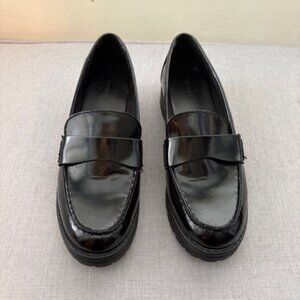 Shiny Lug Sole Loafers